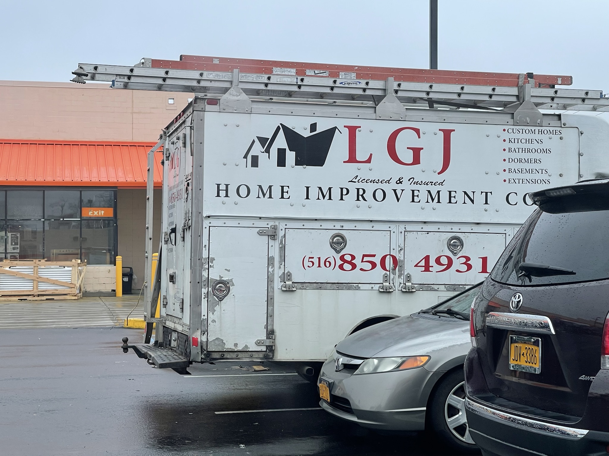 LGJ Home Improvement Corp. logo