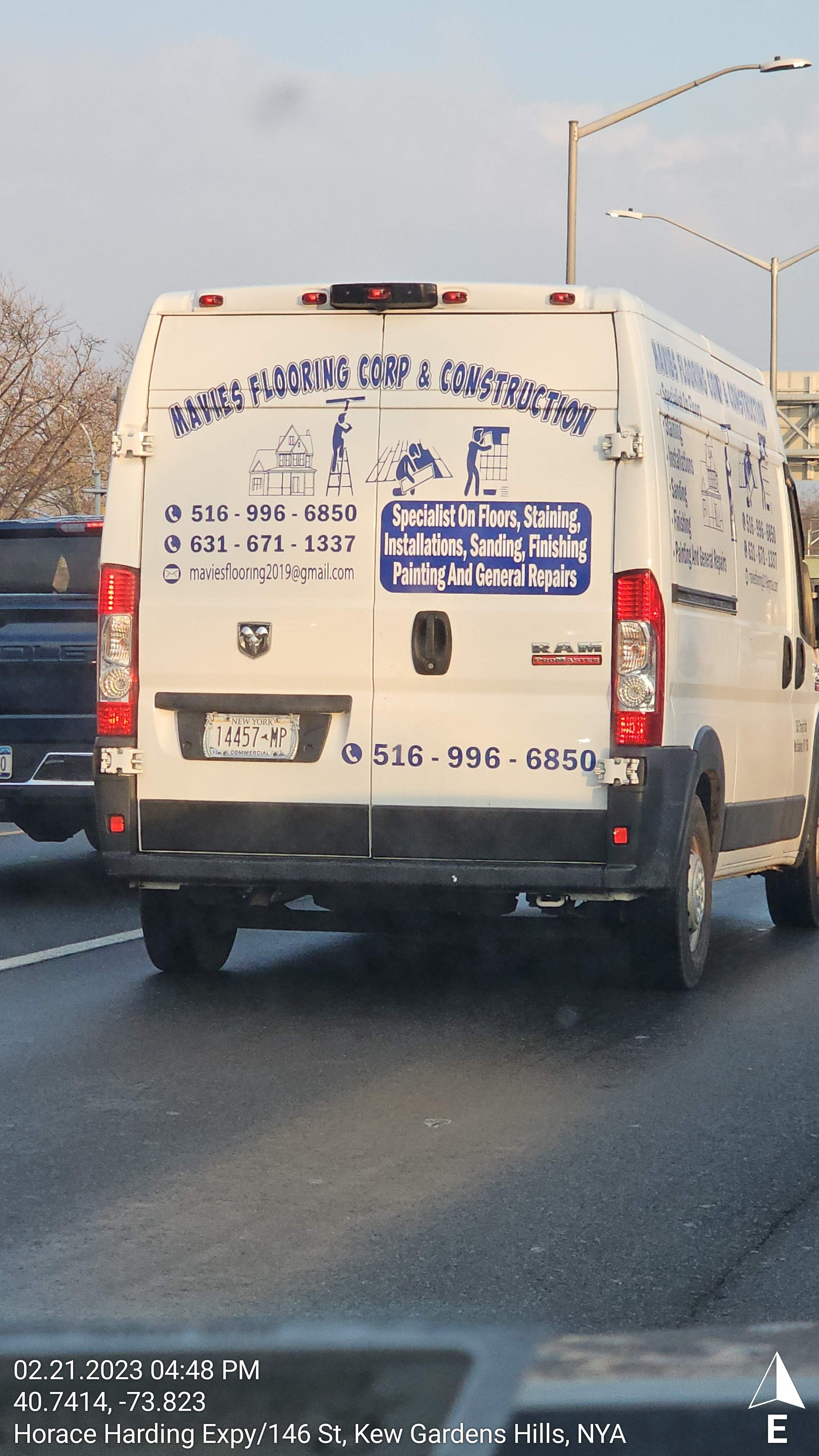 Mavies Flooring Corp & Construction logo