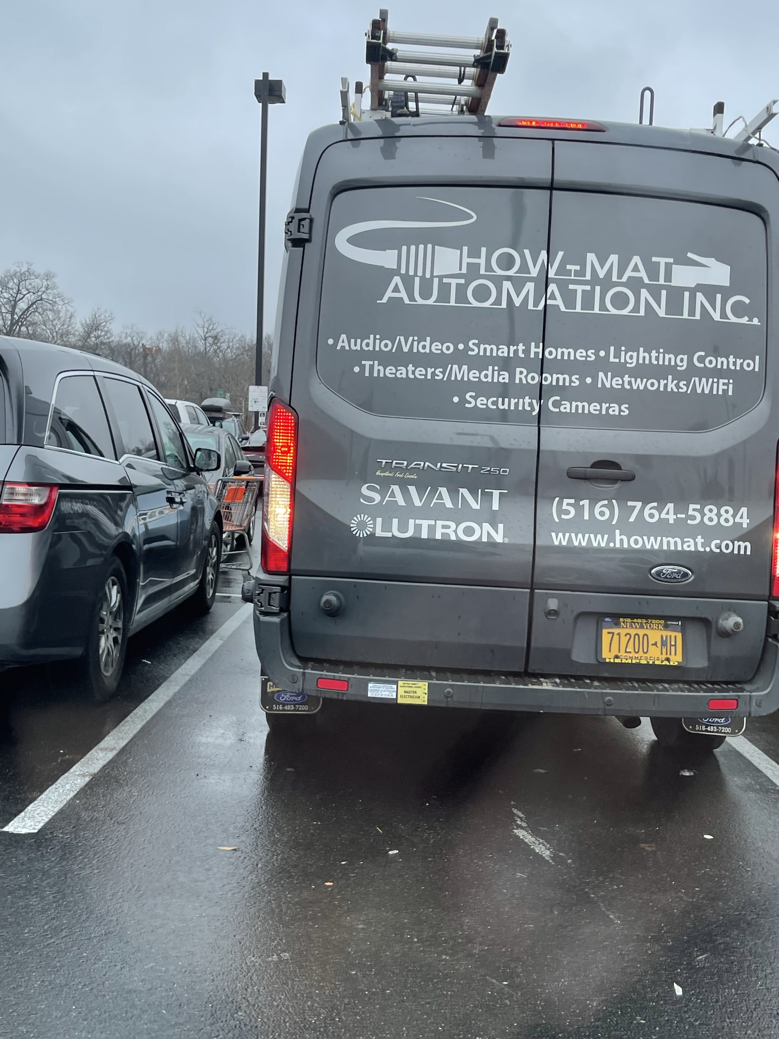 How-Mat Automation Inc. logo