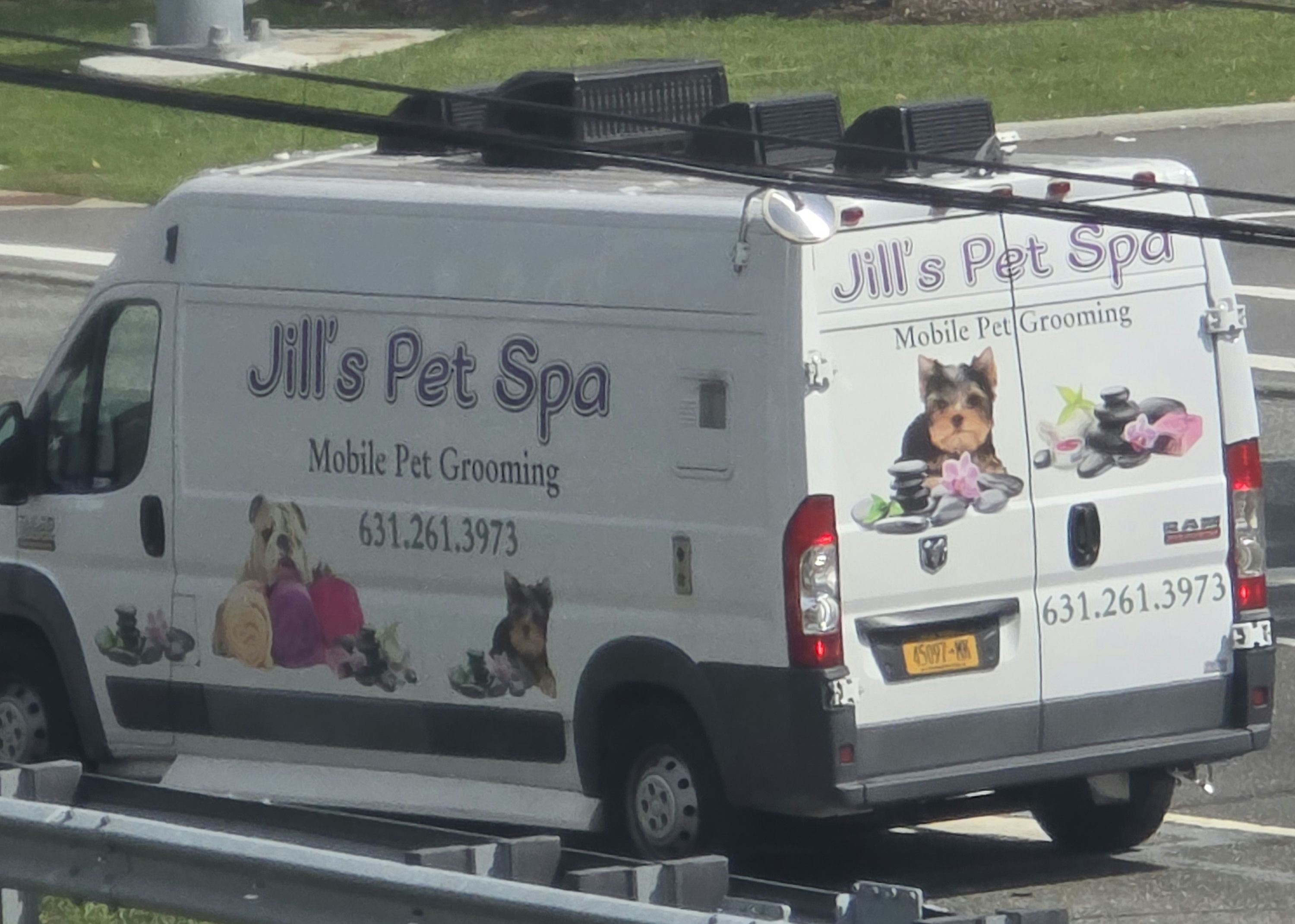 Jill’s Pet Spa (Mobile Grooming) logo