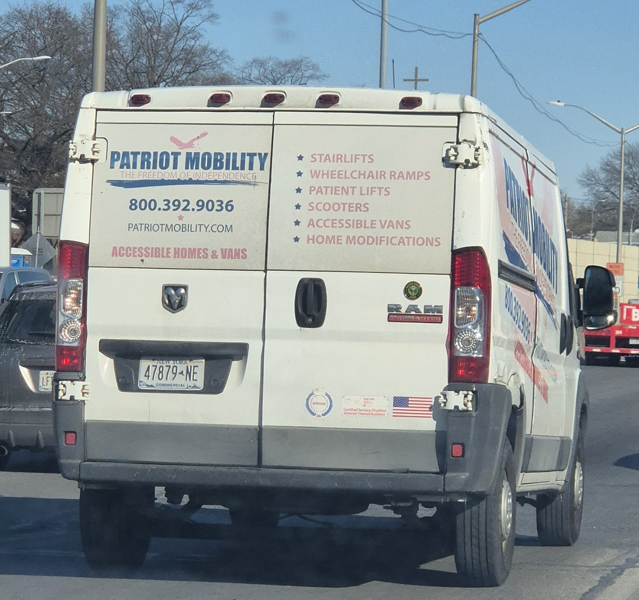 Patriot Mobility logo