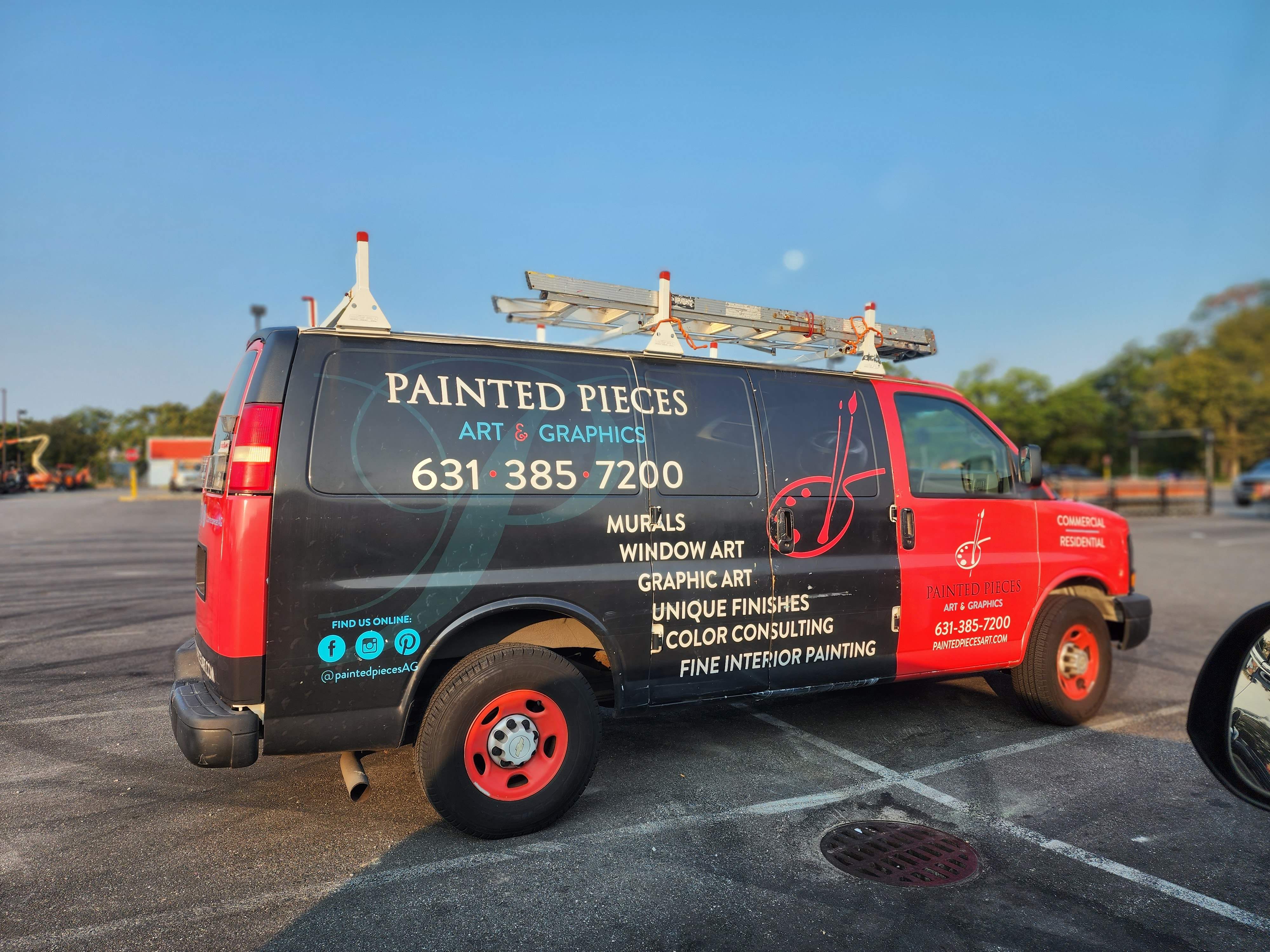 Painted Pieces Art & Graphics logo