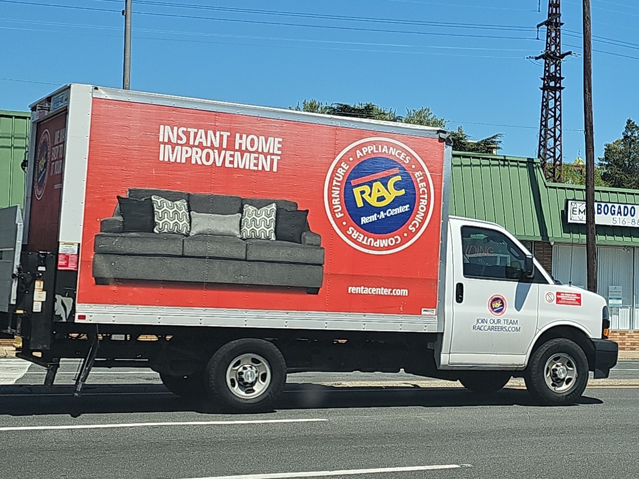 Rent-A-Center logo